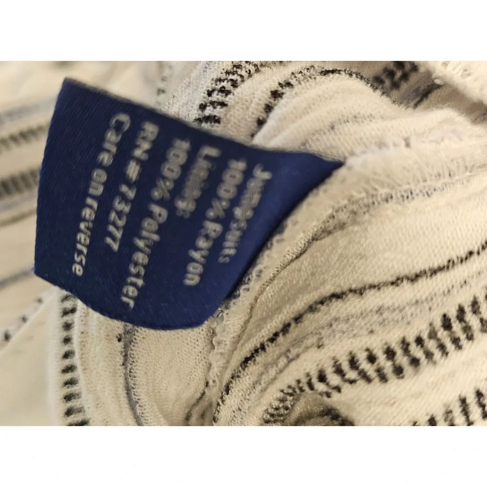 Apt. 9 apt sleeveless